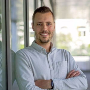 Sandro Singer, Sponsoring Lead Woman's Football